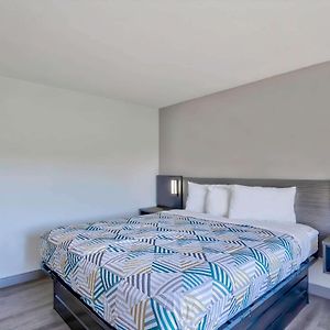 Standard Zimmer mit Kingsize-Bett